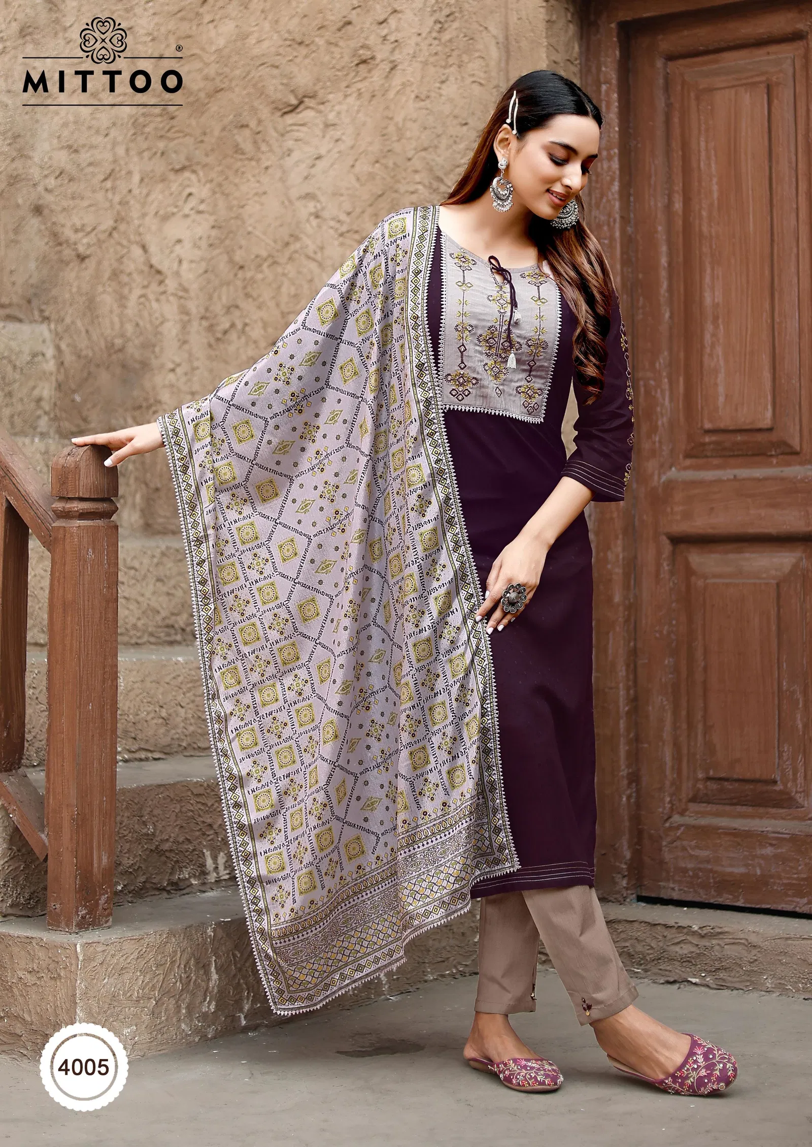 Chand By Mittoo Rayon Weaving Kurti With Bottom Dupatta Suppliers In India
